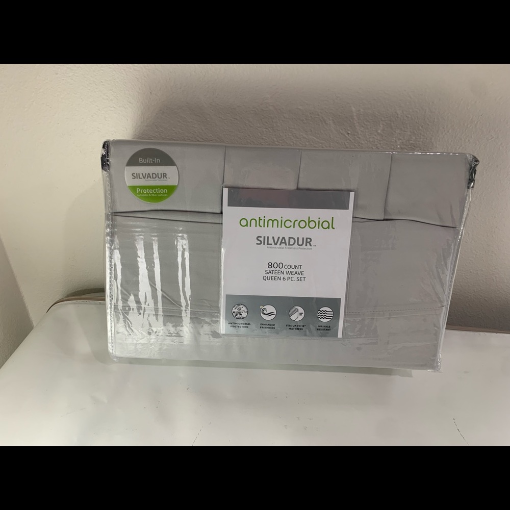 AQ silvadur 800 thread count sateen weave Queen bedsheets set MRSP $180